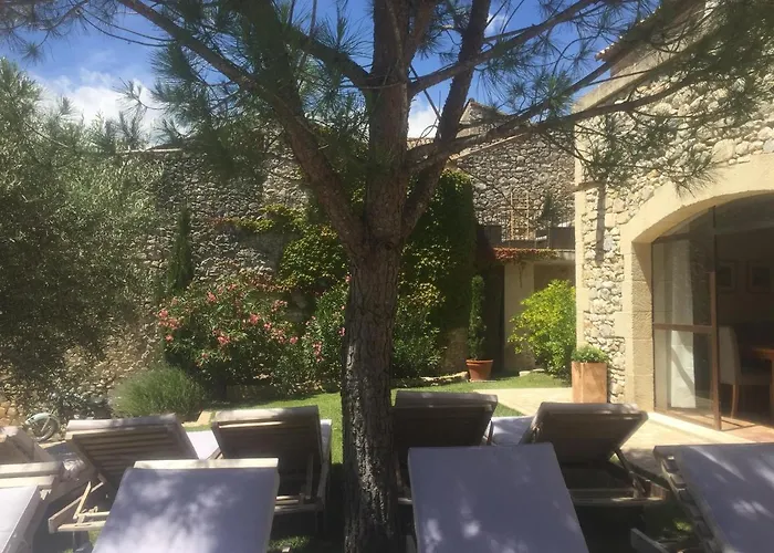Les Terrasses De בית הארחה Vallérargues